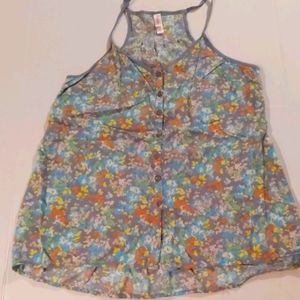Floral cotton top